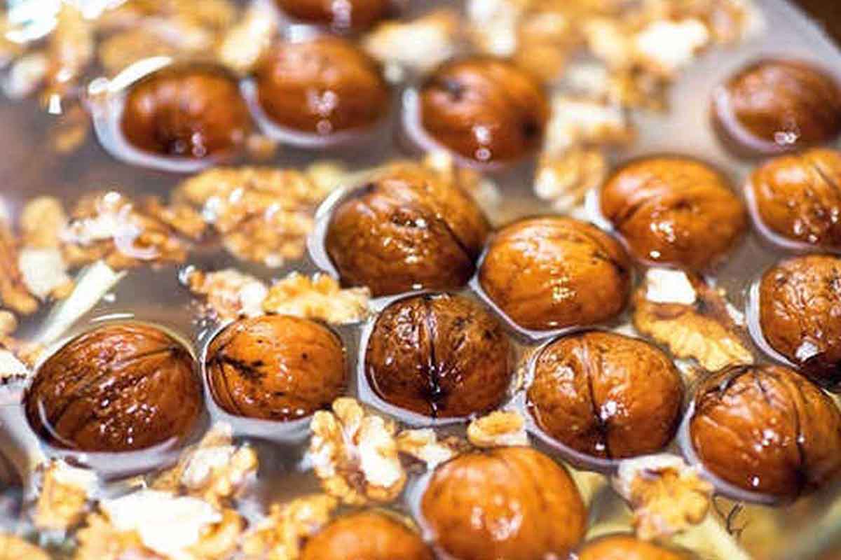 آب سیر و دارچین برای بذر گردو + آماده‌سازی محلول گیاهی پیش از کاشت