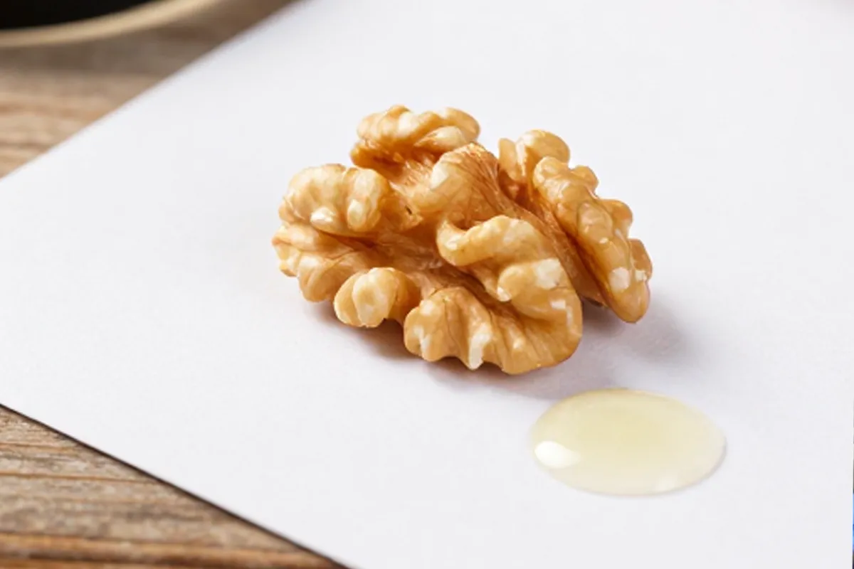 آزمایش چربی مغز گردو در خانه + بررسی تفاوت کیفیت گردوی صادراتی و صنعتی.